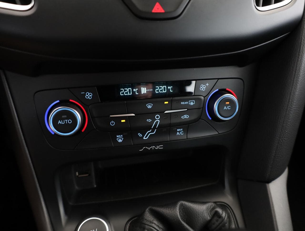 2016 Ford FOCUS - 16