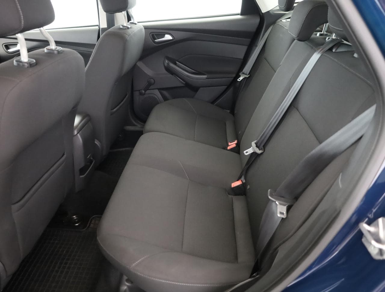 2016 Ford FOCUS - 12