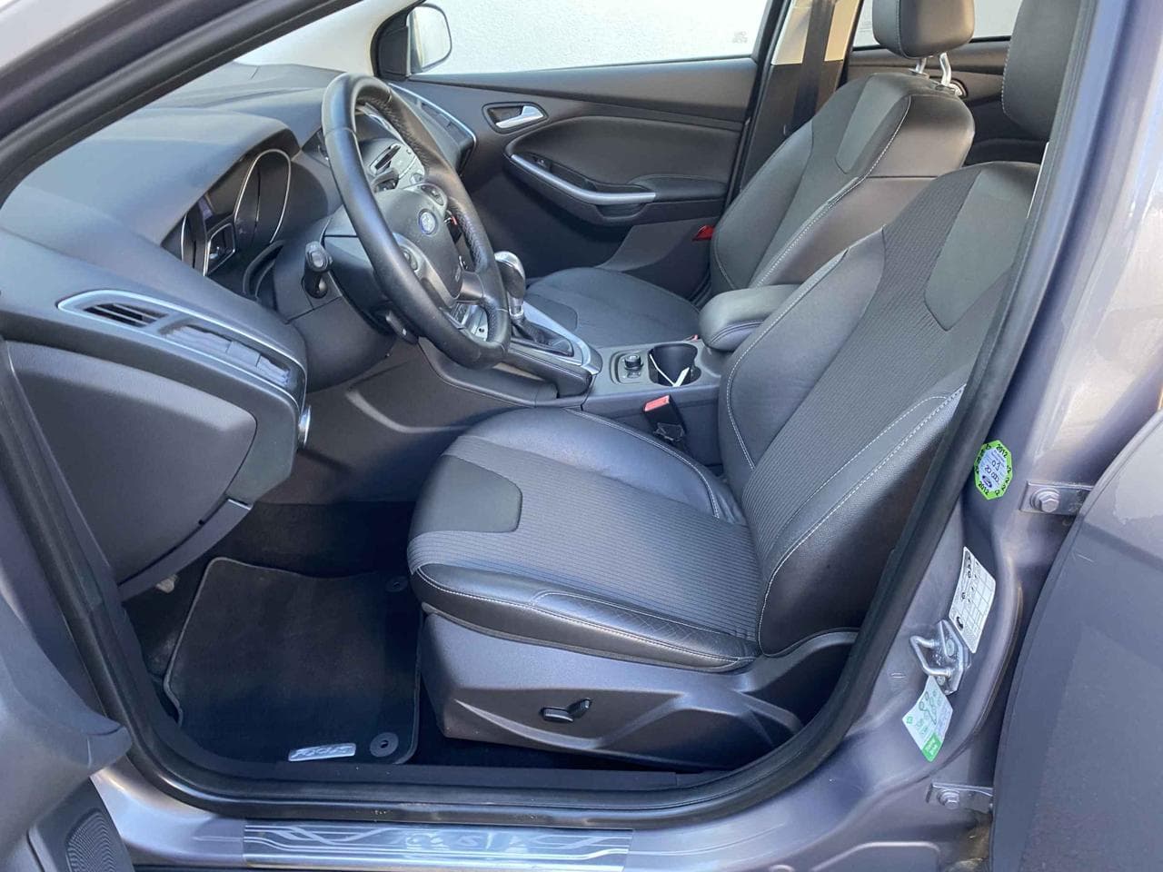 2012 Ford FOCUS - 9