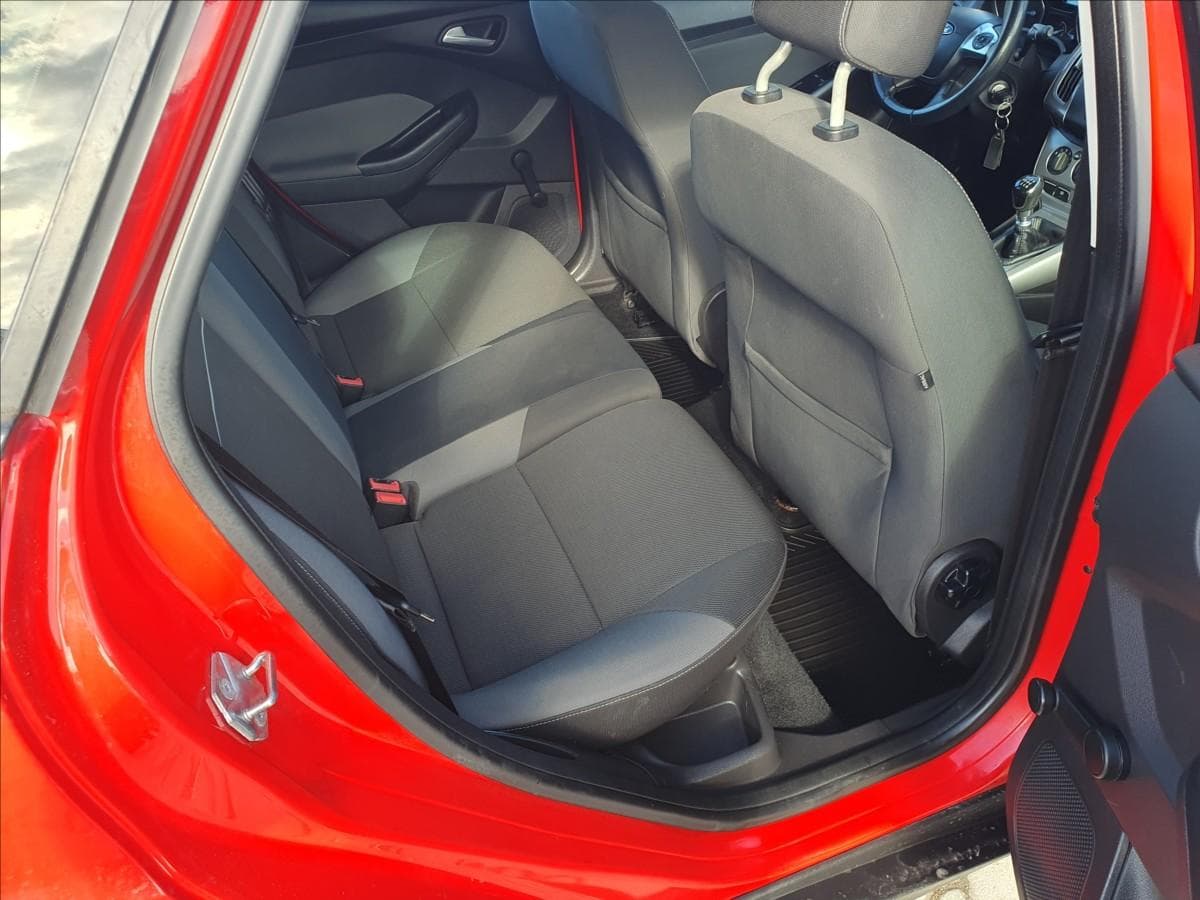 2011 Ford FOCUS - 5