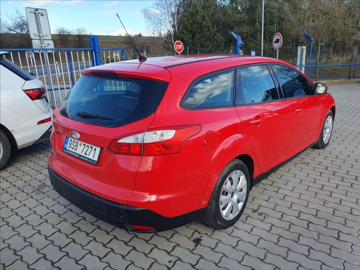 2011 Ford FOCUS - 3