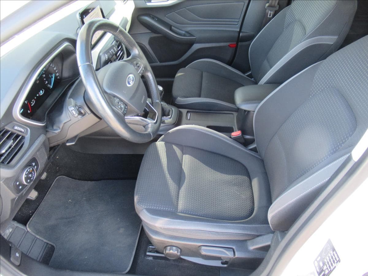 2019 Ford Focus - 12