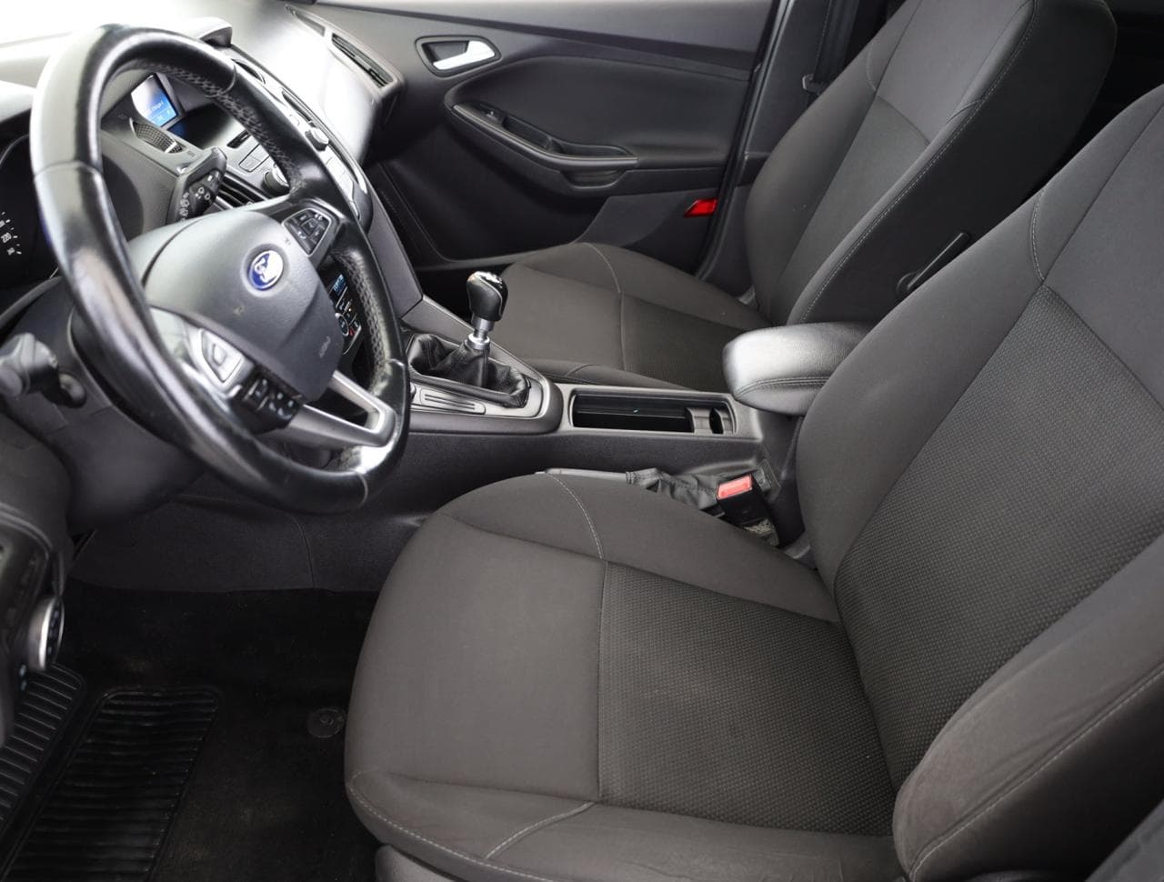 2014 Ford Focus - 13