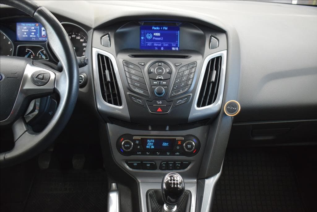 2011 Ford Focus - 16