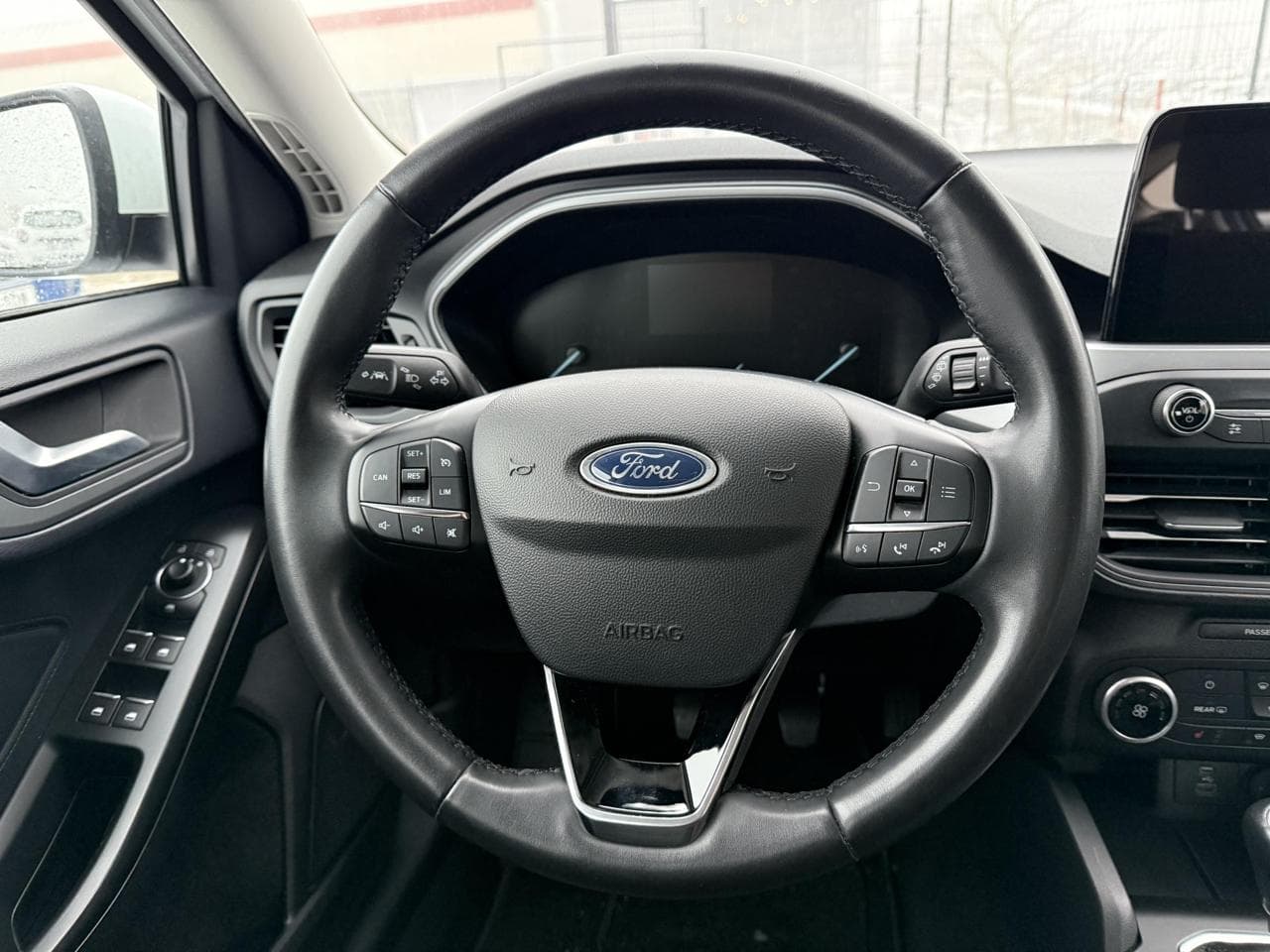 2022 Ford FOCUS - 13