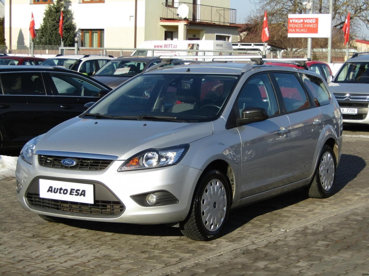 2010 Ford Focus - 3