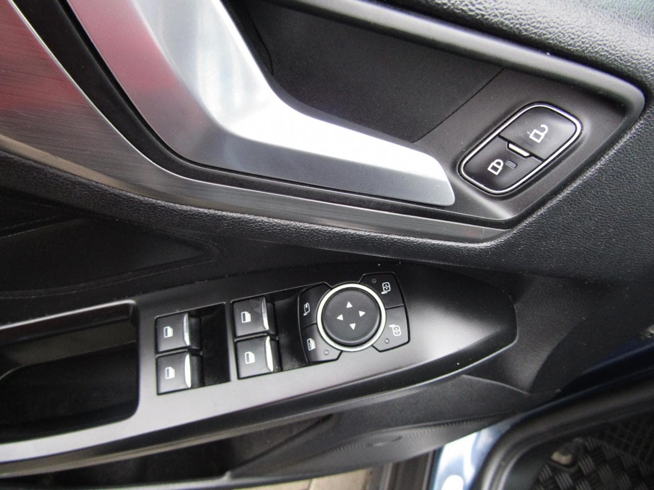 2019 Ford Focus - 11