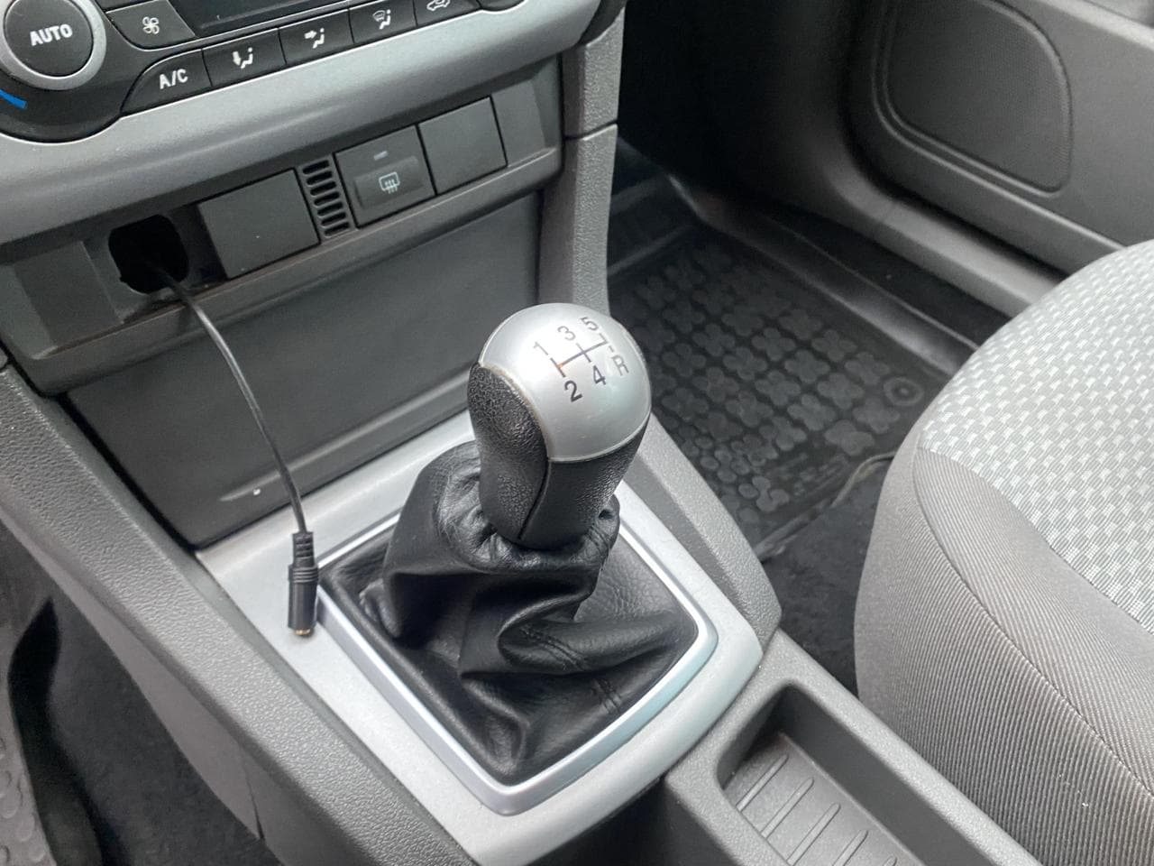 2007 Ford Focus - 15