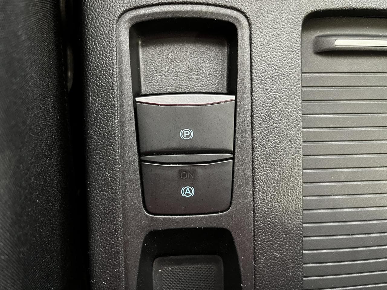 2020 Ford Focus - 19