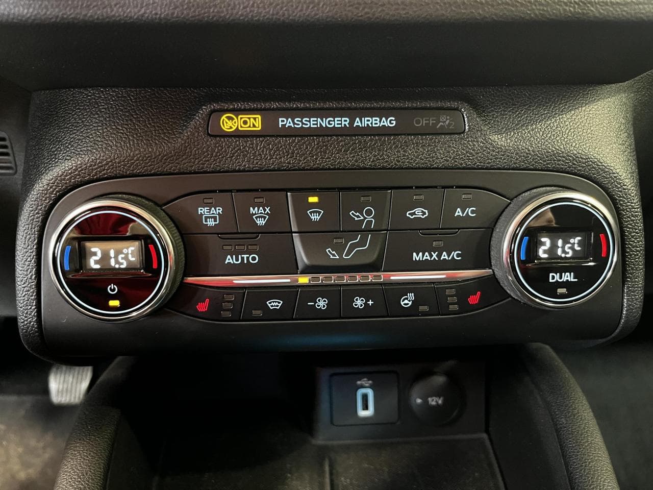 2020 Ford Focus - 15