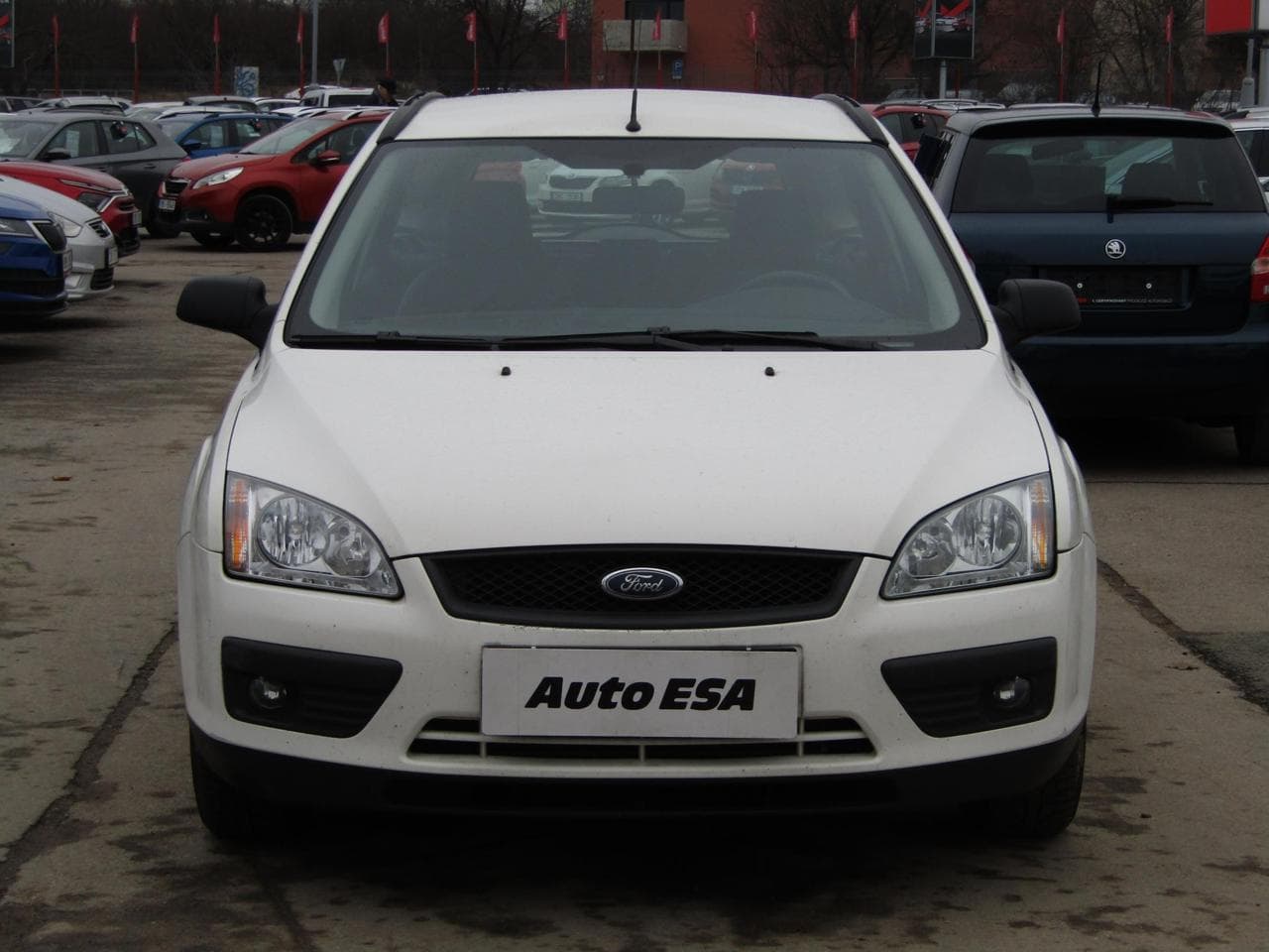 2005 Ford FOCUS - 2