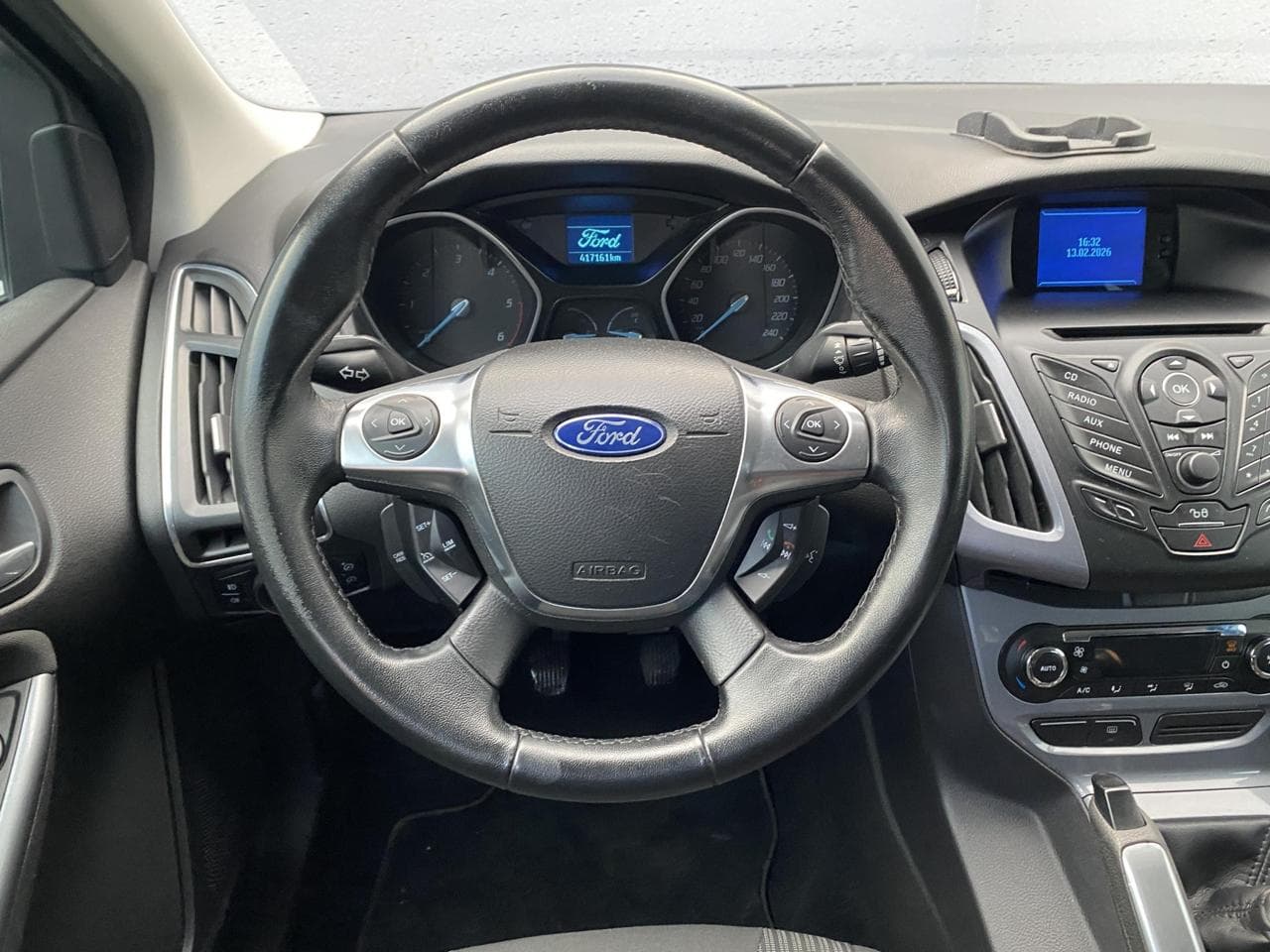 2012 Ford FOCUS - 11