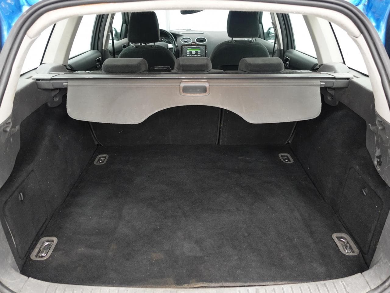 2005 Ford FOCUS - 7