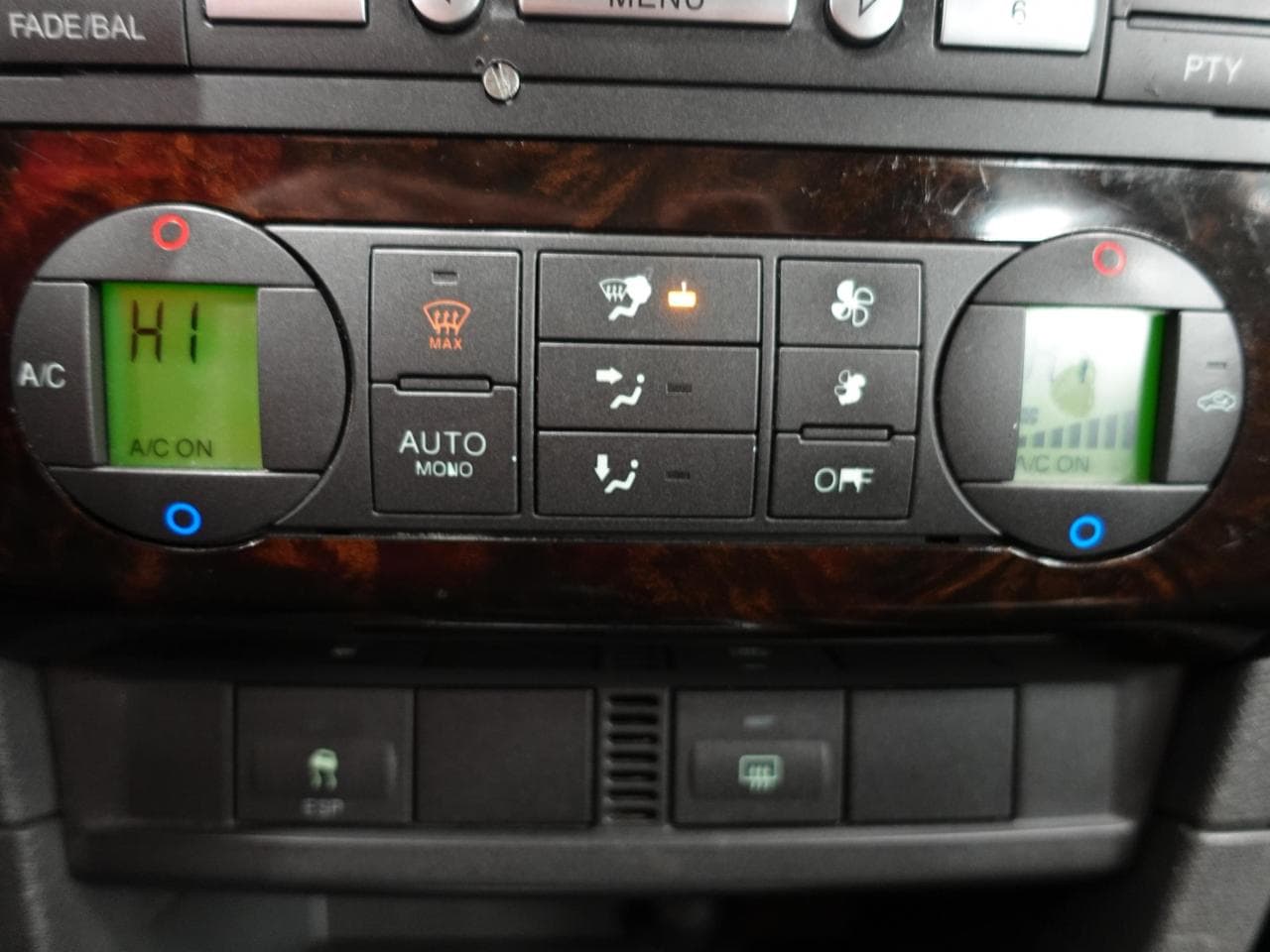 2005 Ford FOCUS - 17