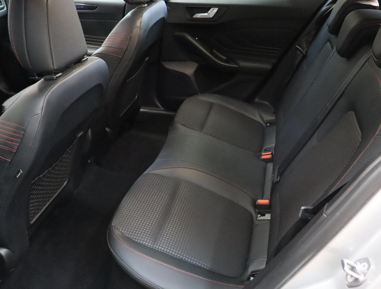2020 Ford FOCUS - 15