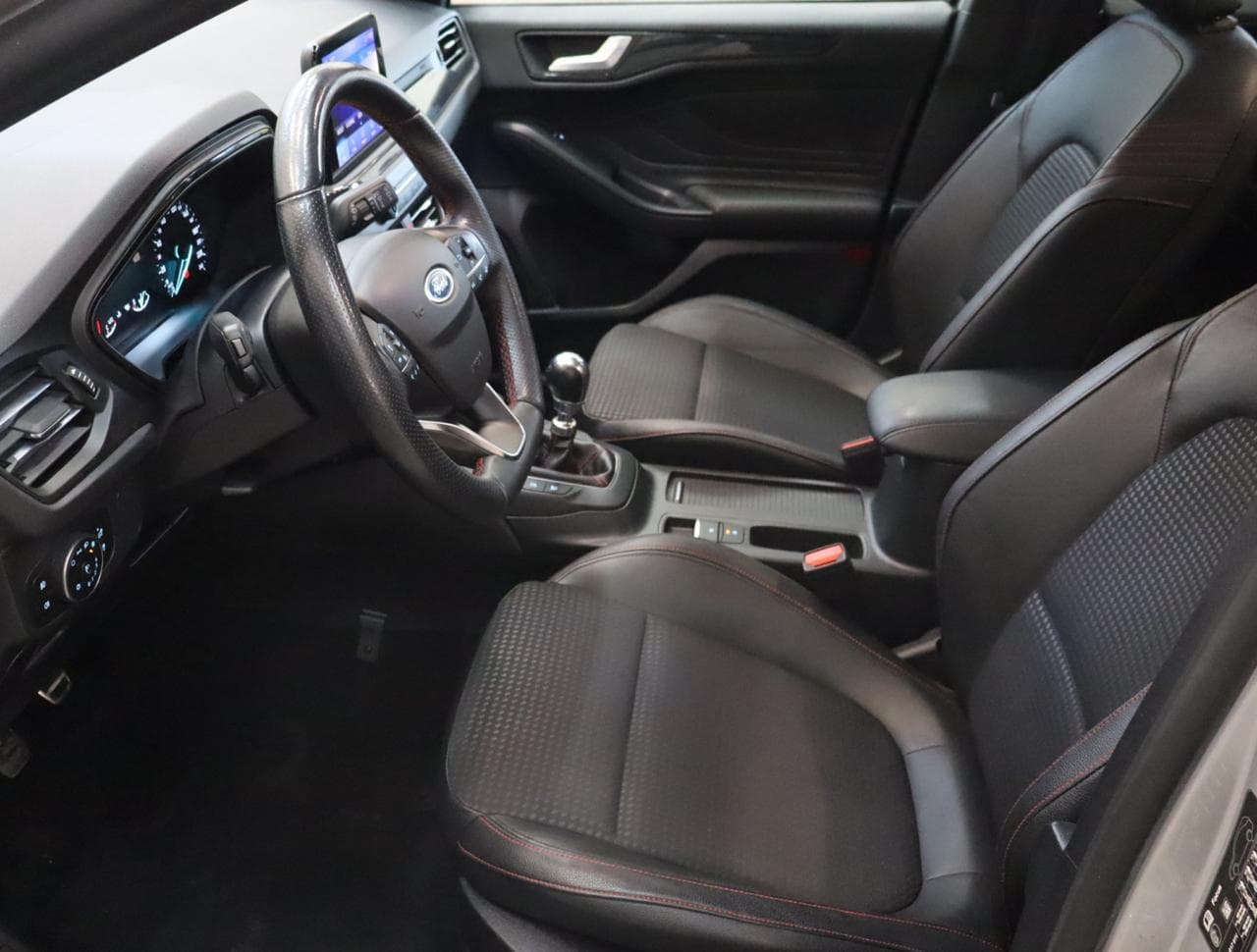 2020 Ford FOCUS - 16