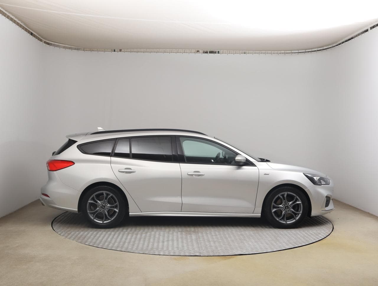 2020 Ford FOCUS - 8