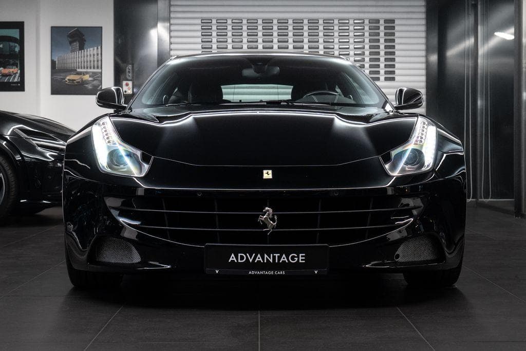 Ferrari FF - 2