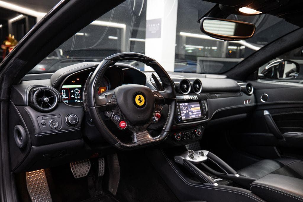 Ferrari FF - 5
