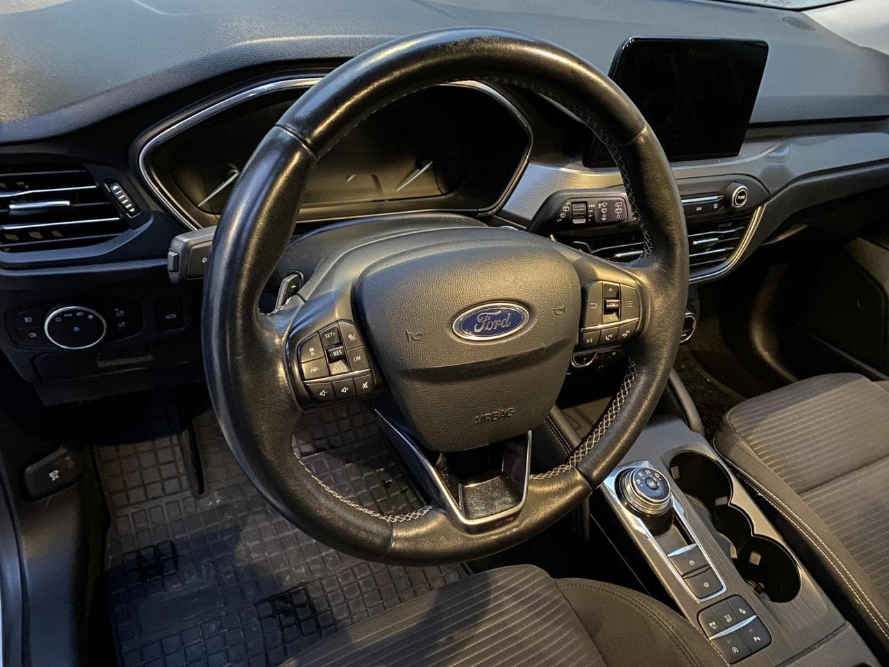 2019 Ford Focus - 12