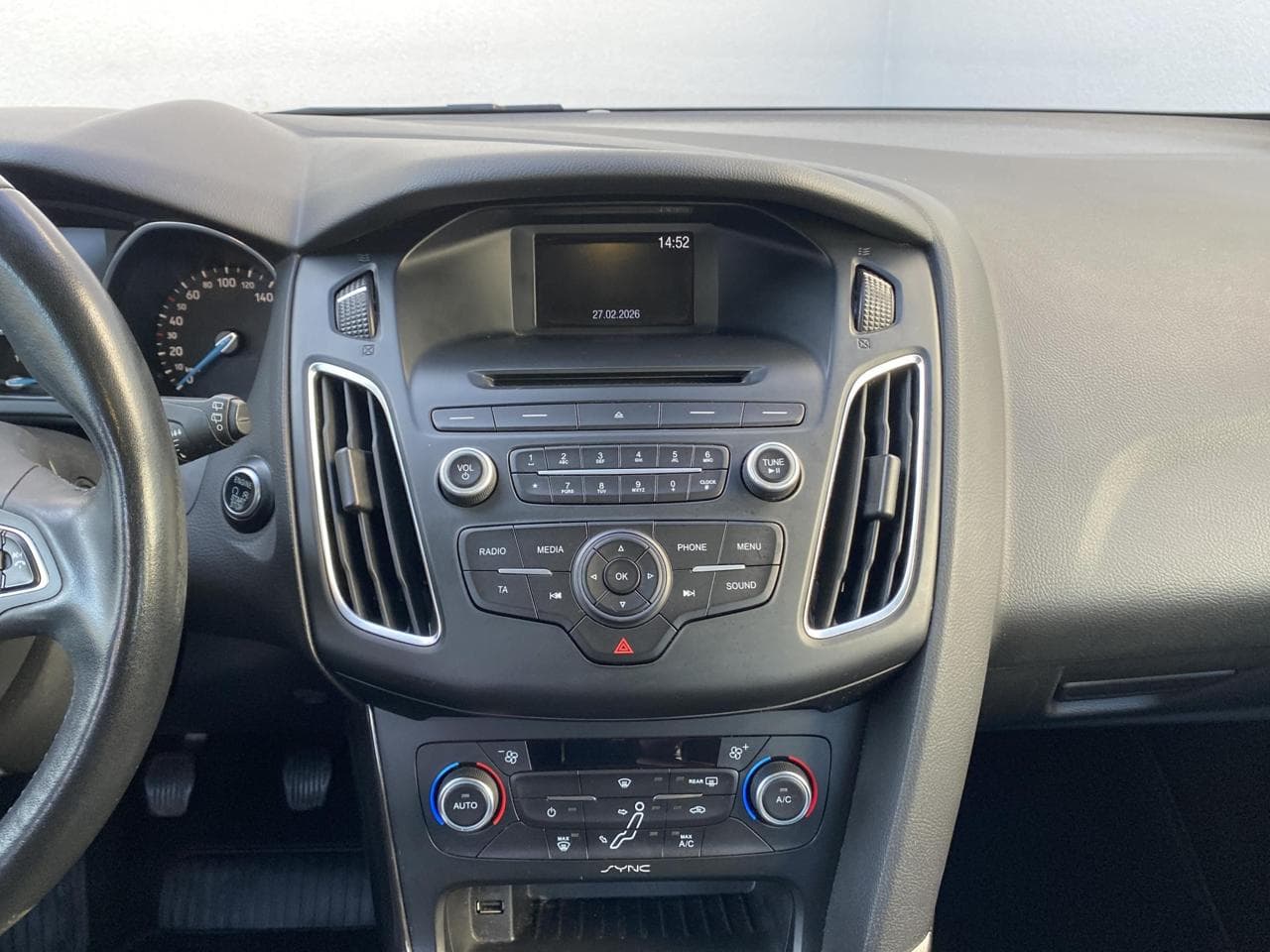 2016 Ford Focus - 12