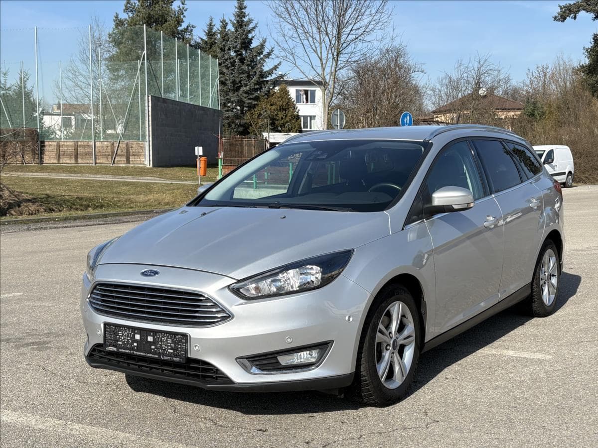 Ford Focus 1,5 TDCi 88kW Titanium,Výbava kombi