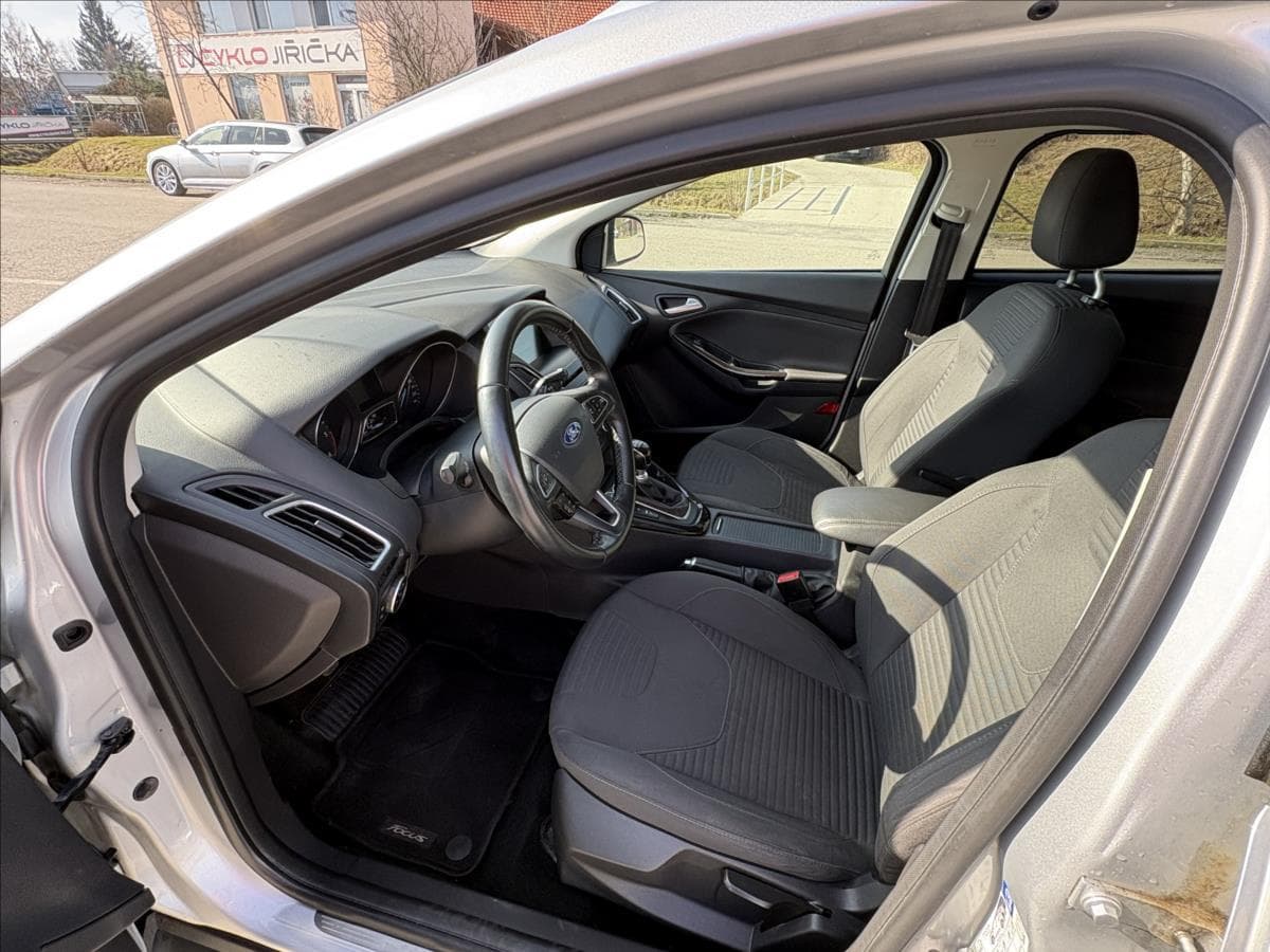 Ford Focus - 3