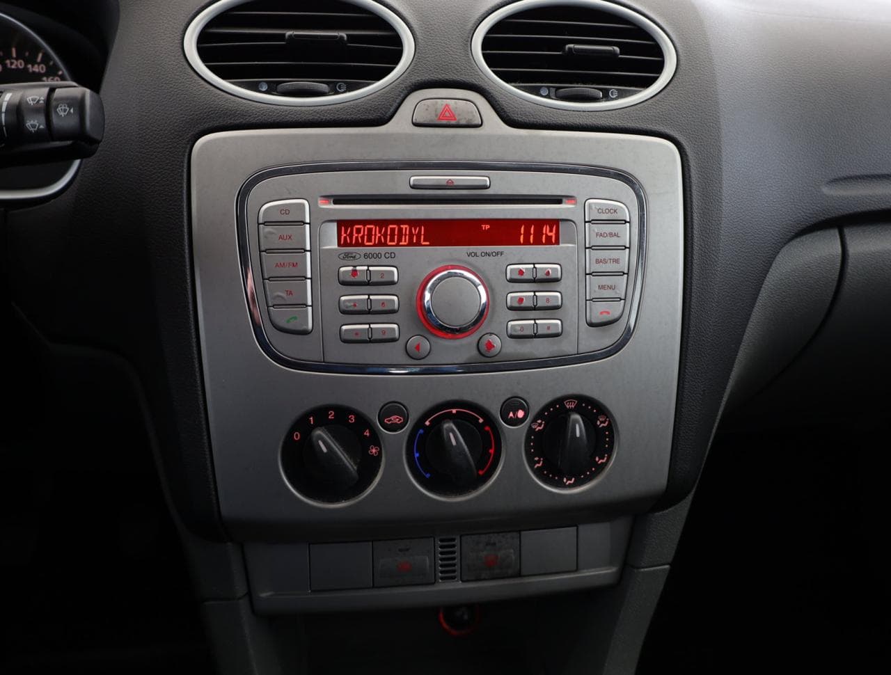 2009 Ford Focus - 15