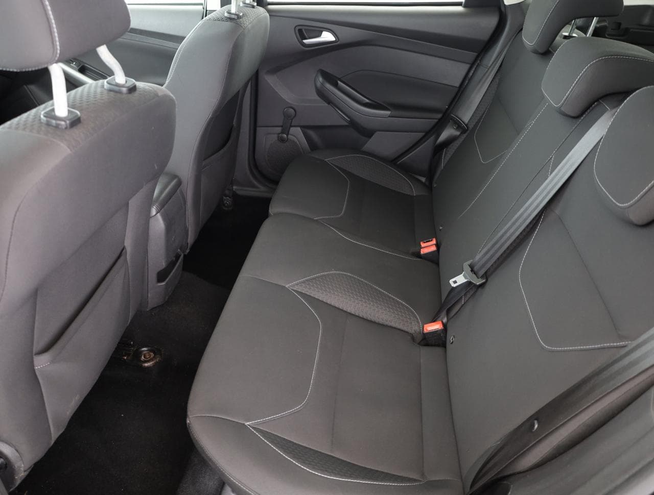 2014 Ford Focus - 12