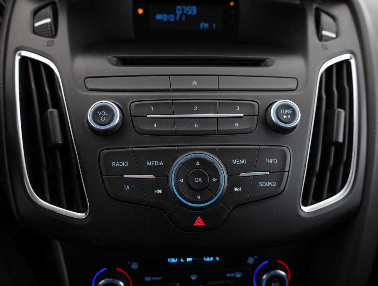 2014 Ford Focus - 18