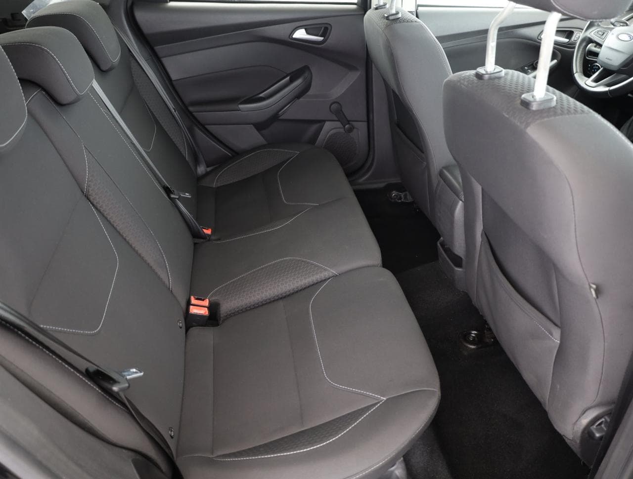 2014 Ford Focus - 11