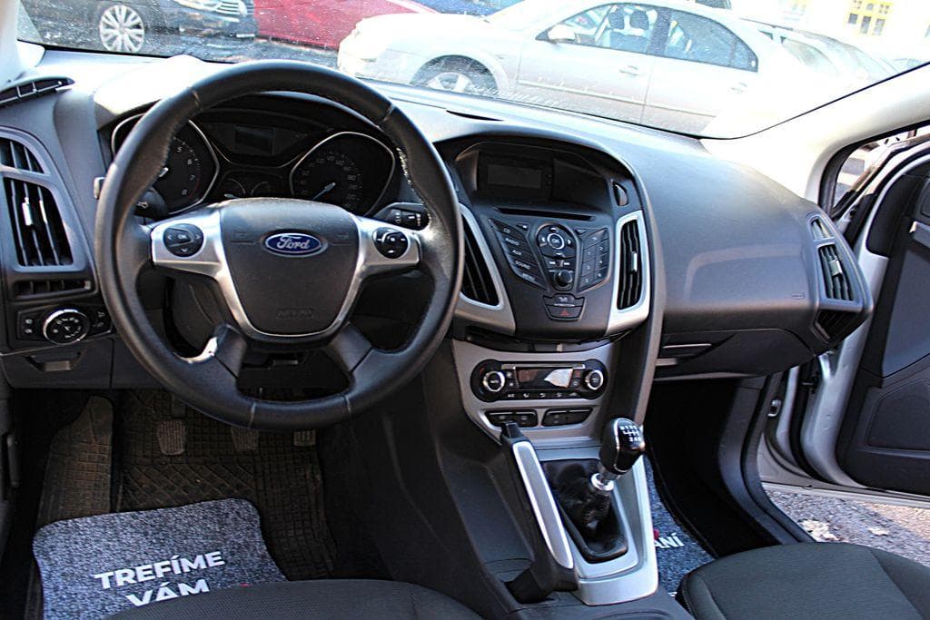 2012 Ford Focus - 17