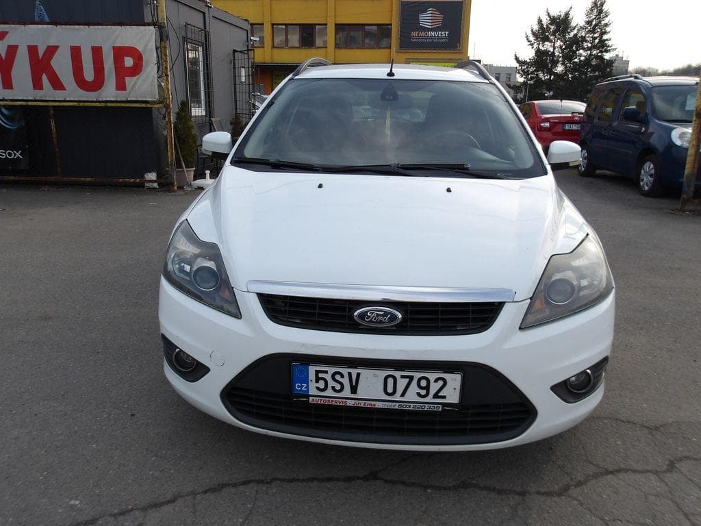 2009 Ford Focus - 7