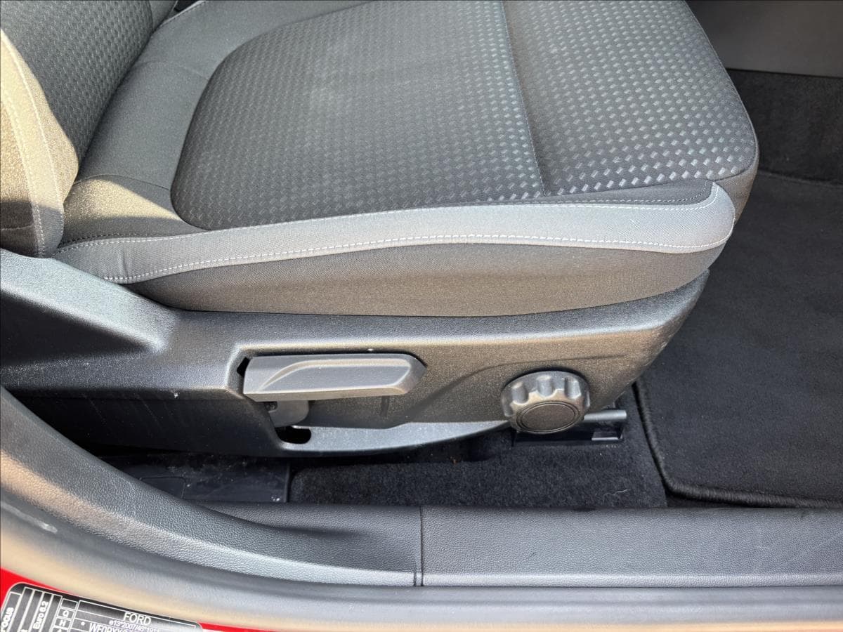 2022 Ford Focus - 19