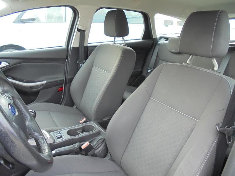 2013 Ford Focus - 19