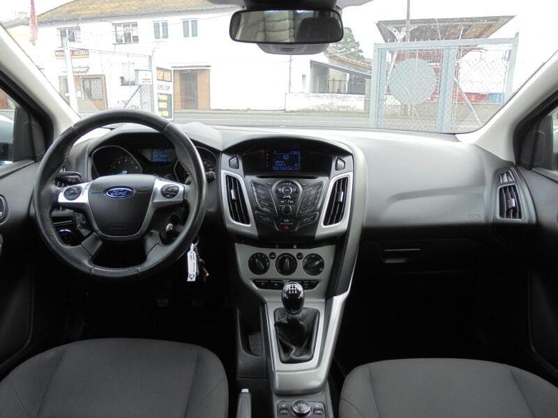 2013 Ford Focus - 17