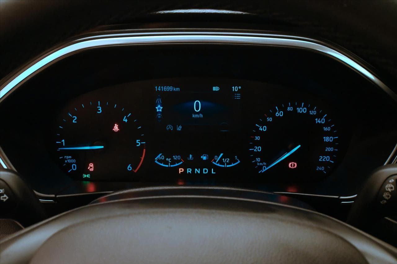 2022 Ford Focus - 16