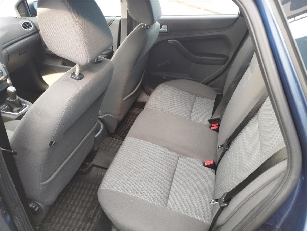 2007 Ford FOCUS - 9