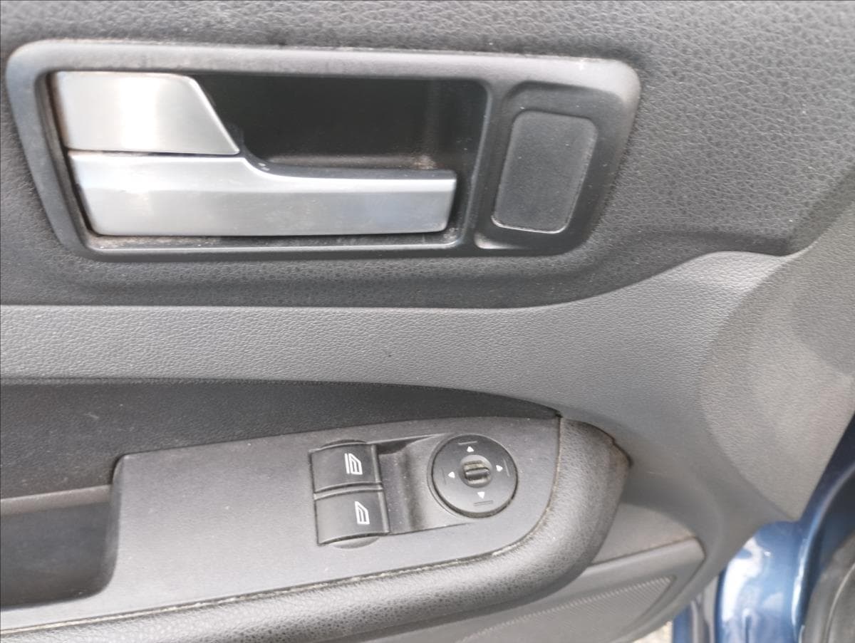 2007 Ford FOCUS - 13