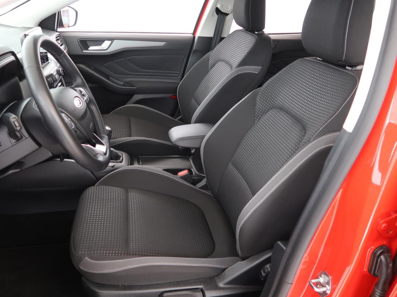 2022 Ford Focus - 31