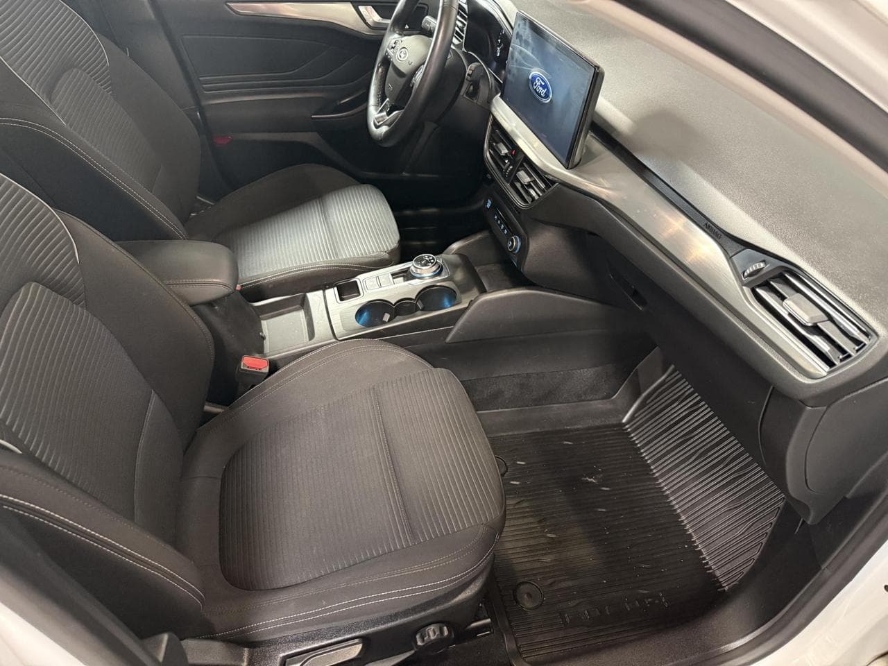 2022 Ford Focus - 27