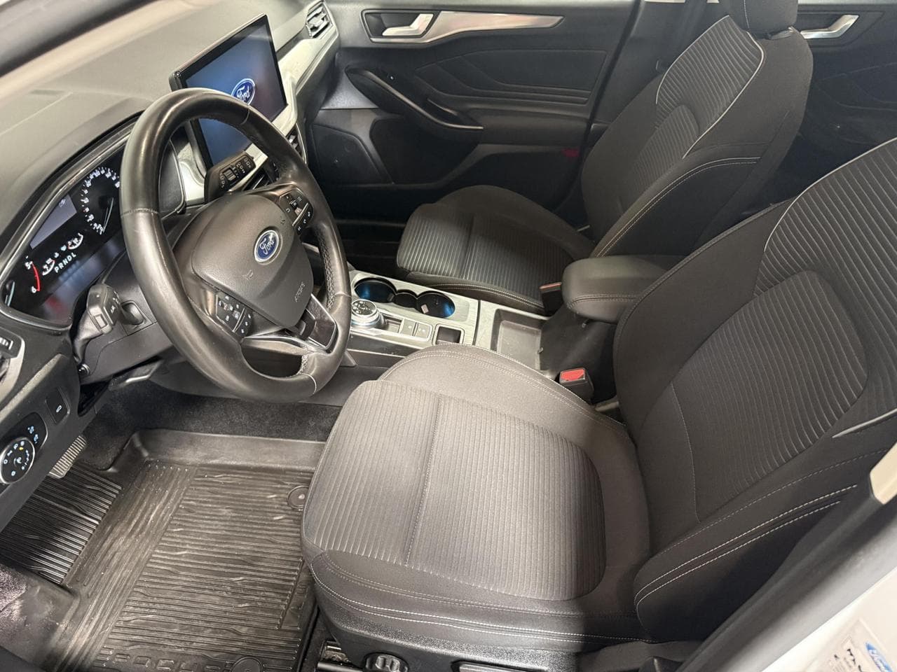 2022 Ford Focus - 21