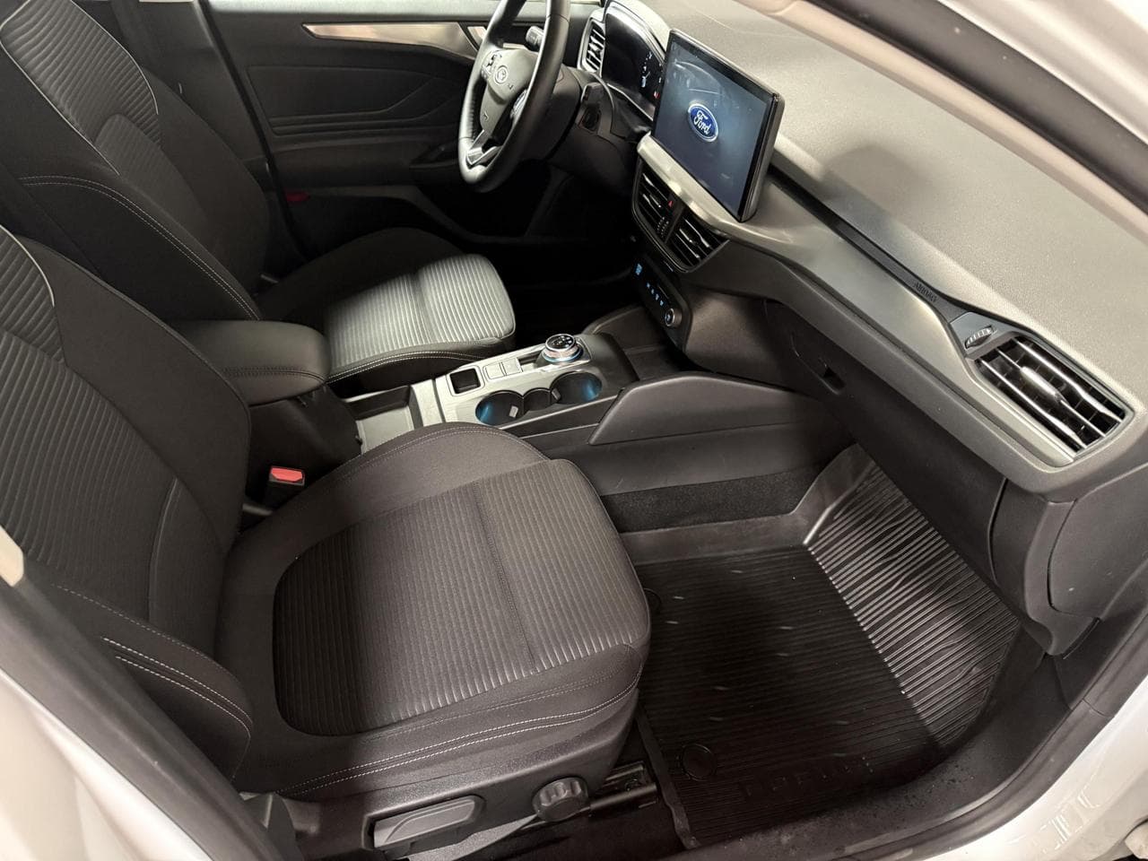 2022 Ford FOCUS - 14