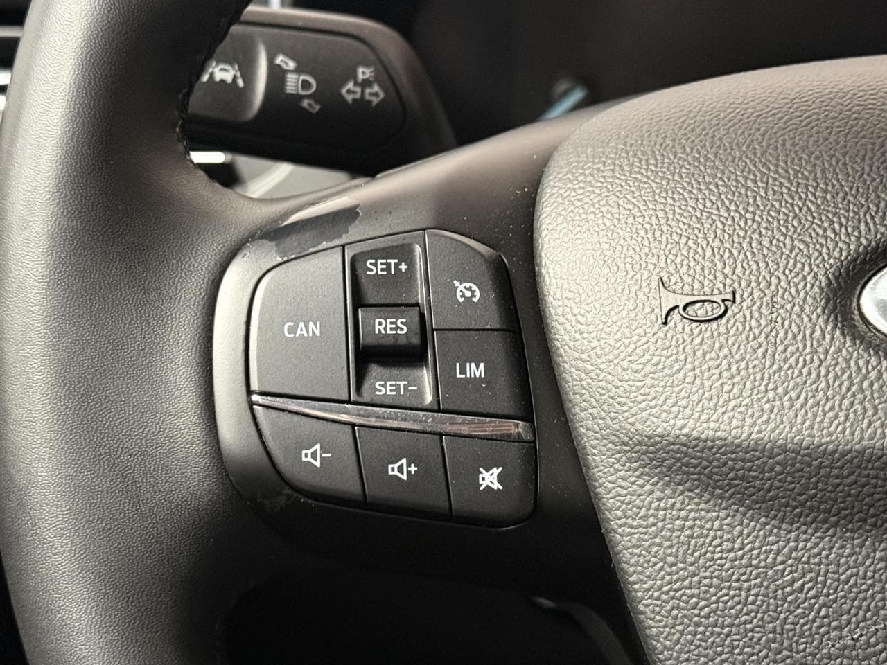 2022 Ford FOCUS - 16