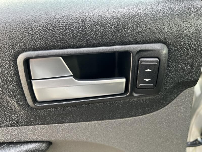 2005 Ford FOCUS - 10