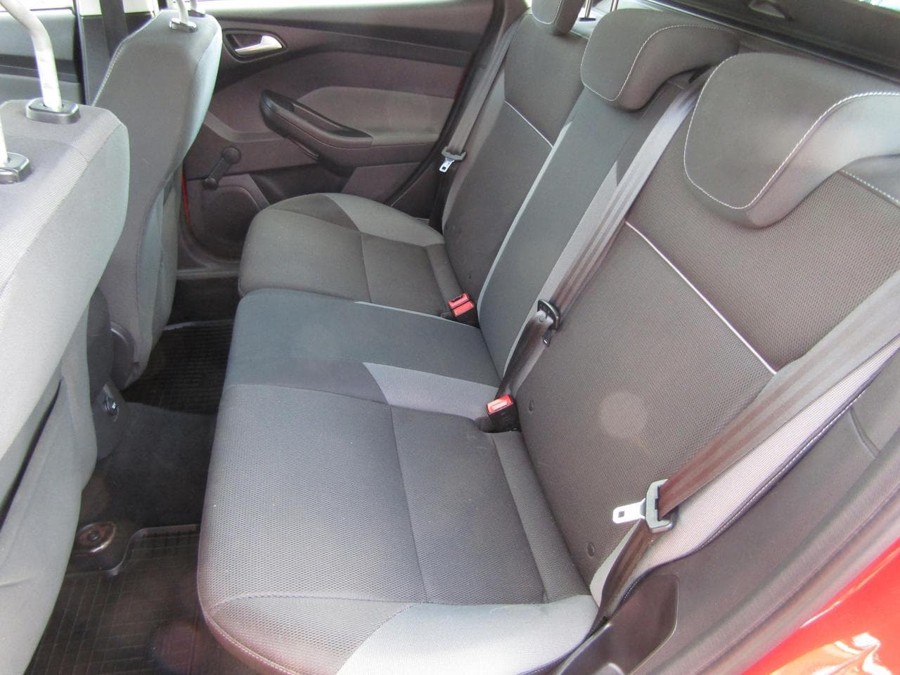 2012 Ford FOCUS - 10