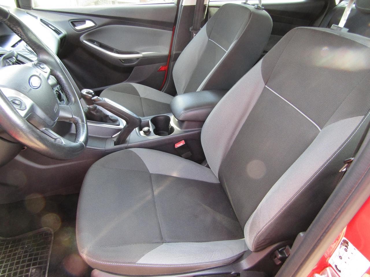 2012 Ford FOCUS - 9