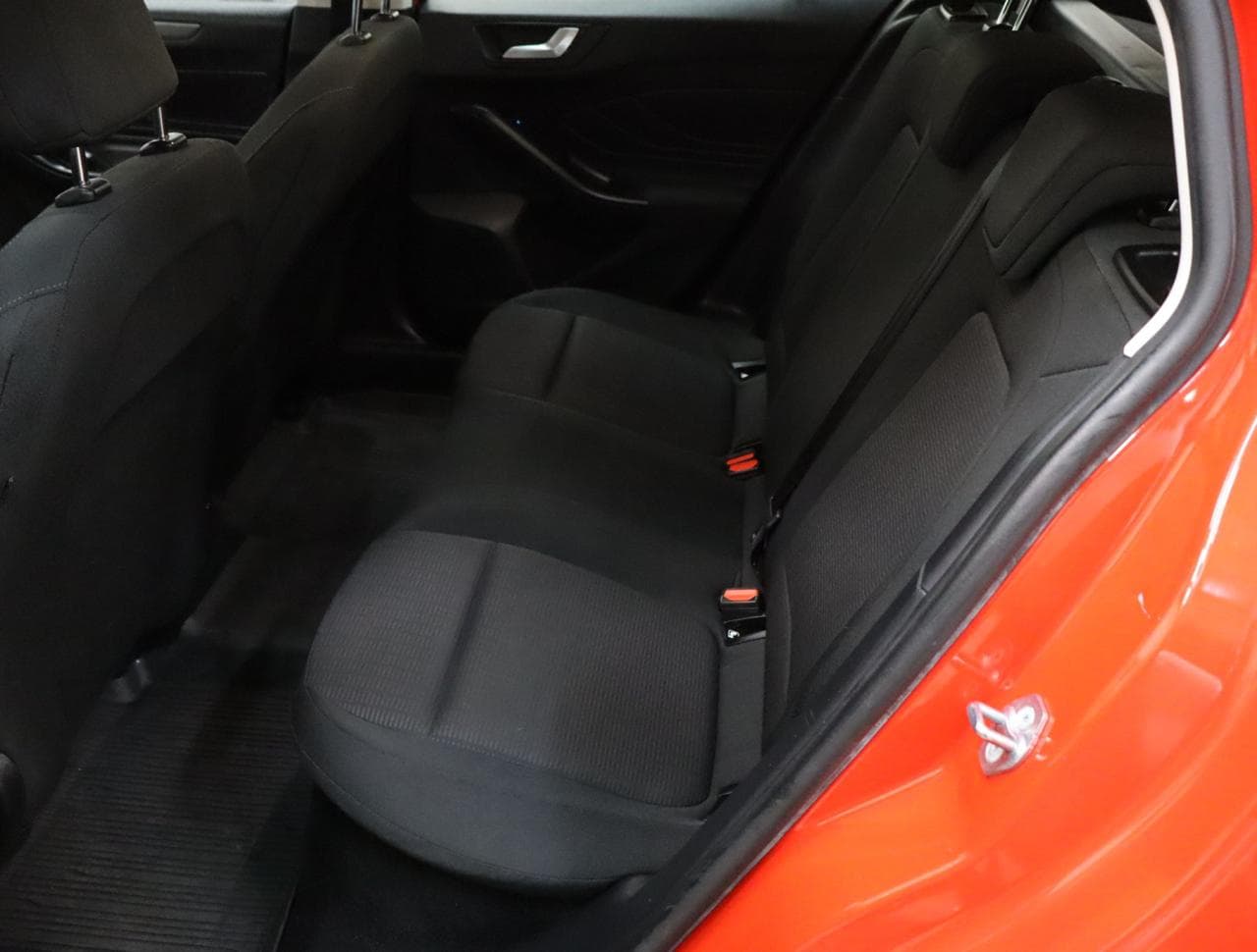 2019 Ford FOCUS - 15