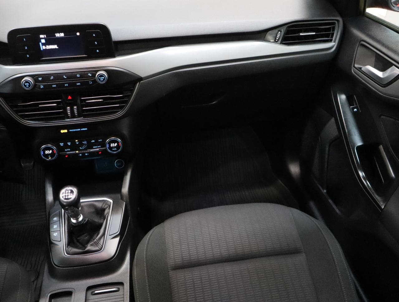 2019 Ford FOCUS - 11