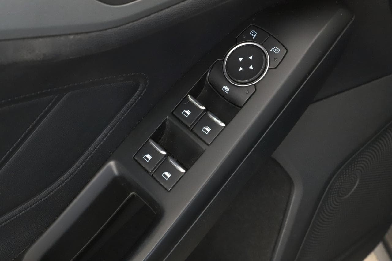 2018 Ford FOCUS - 18